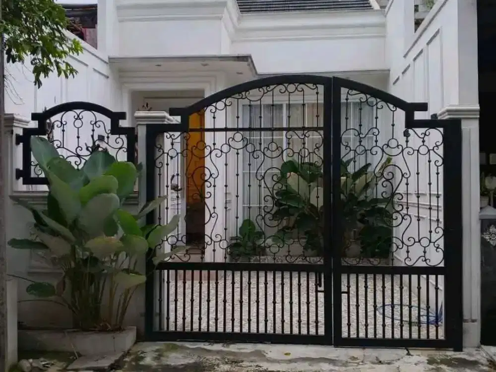 Rumah mewah harga murah lokasi di Cikoneng Bojongsoang