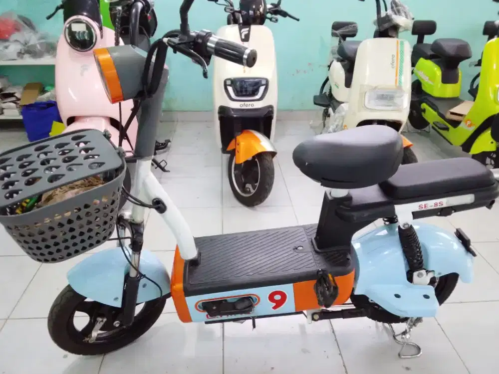 JUAL CEPAT SEPEDA LISTRIK E.NINE BISA NEGO