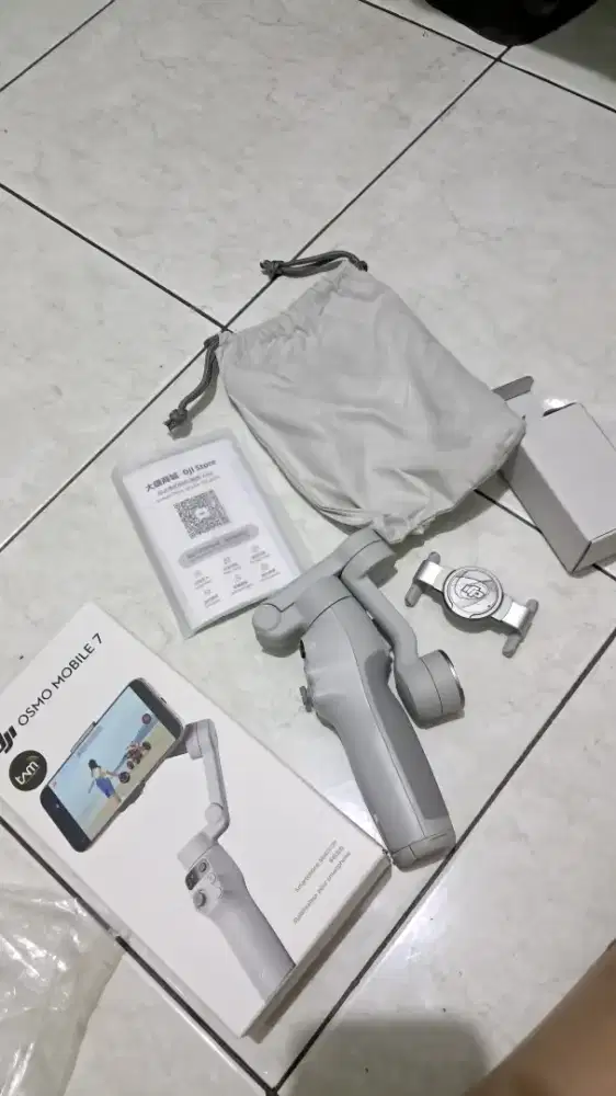Gimbal stabilizer DJI osmo mobile 7
