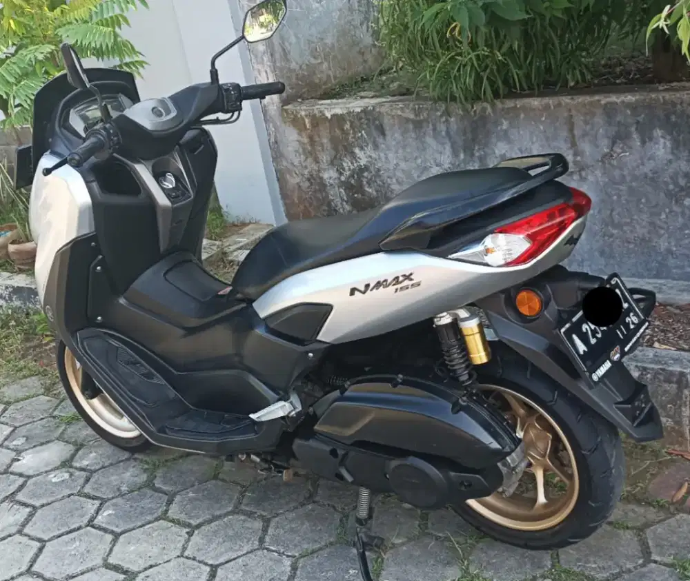 Jual nmax new keyless n ABS Plat A Kilometer 20rb lokasi dikota serang