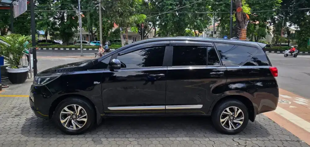 Innova reborn G Luxury matic AT (bensin). 2021