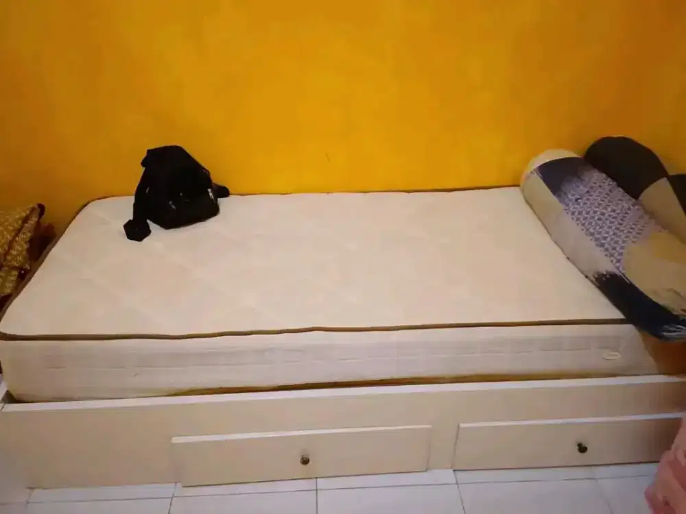 Tempat tidur Singel Merek Ariland