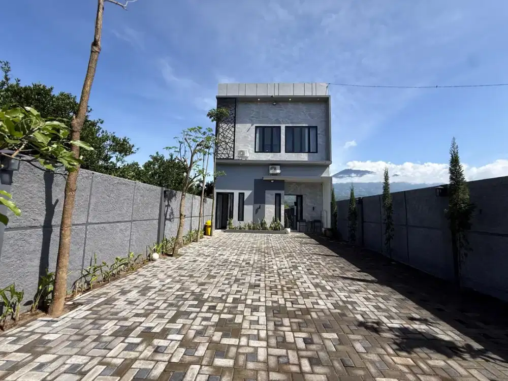 PERMATA TERSEMBUNYI DIJUAL RUMAH VILA VILLA TERBAIK KOTA BATU : GAYA MODERN EROPA, KAPASITAS LEGA, VIEW LUAR BIASA, FASILITAS SERBAGUNA, LOKASI WISATA