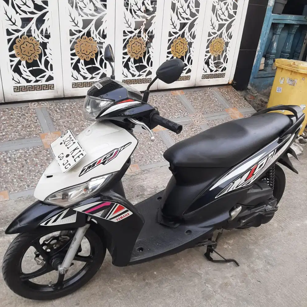 Yamaha Mio J 2012 ss lengkap mesin bagus pajak hidup Bekasi Kota