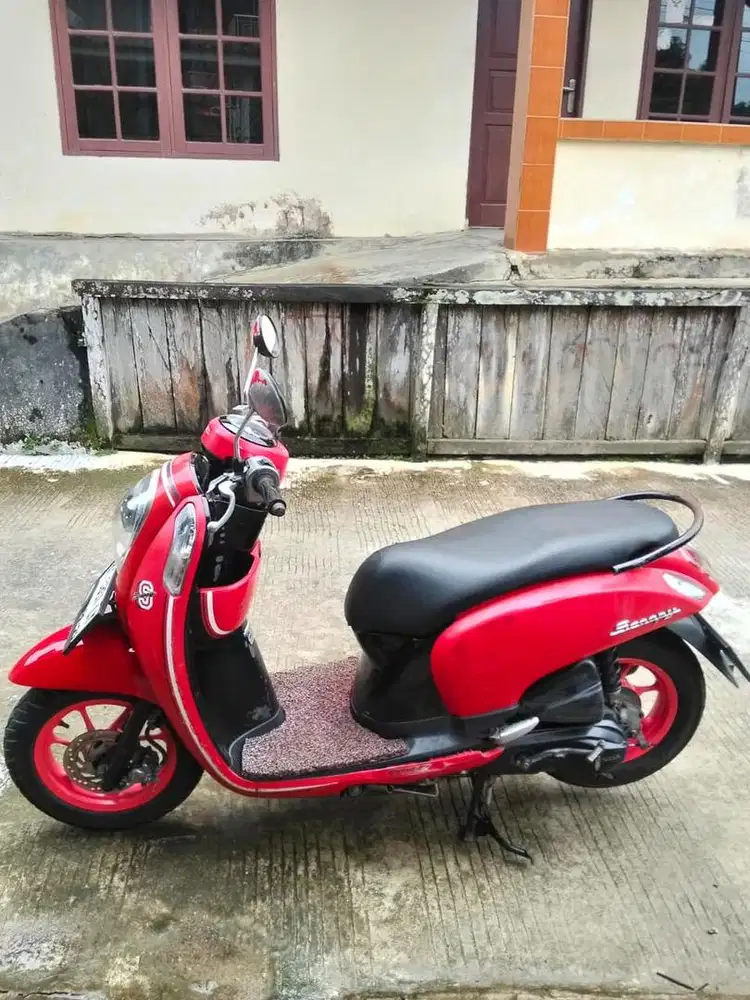 Scoopy 2014 Velg Ring 12