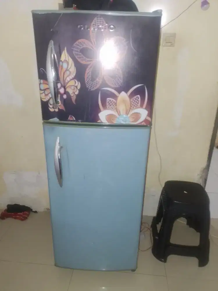 Kulkas toshiba glacio 2 pintu