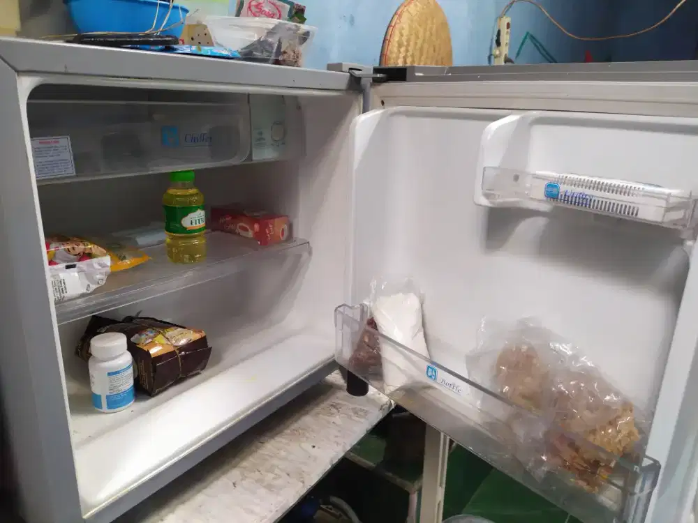 Kulkas portable Toshiba Glacio