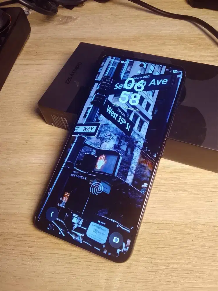 Sansung galaxy S 22 5G 8/256 Resmi sein