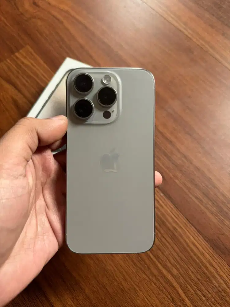 iPhone 15 Pro 128 GB Natural Titanium ex iBox