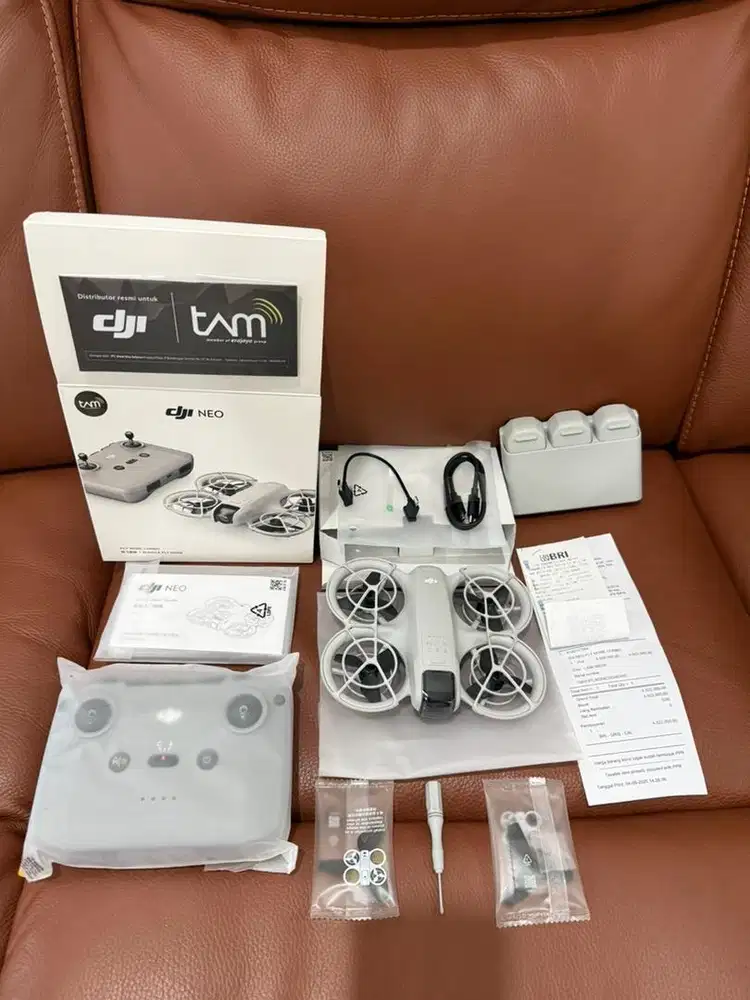 DJI Neo Fly More Combo 99% Baru 1bln+, 3 Baterai + RC, Resmi & Nota