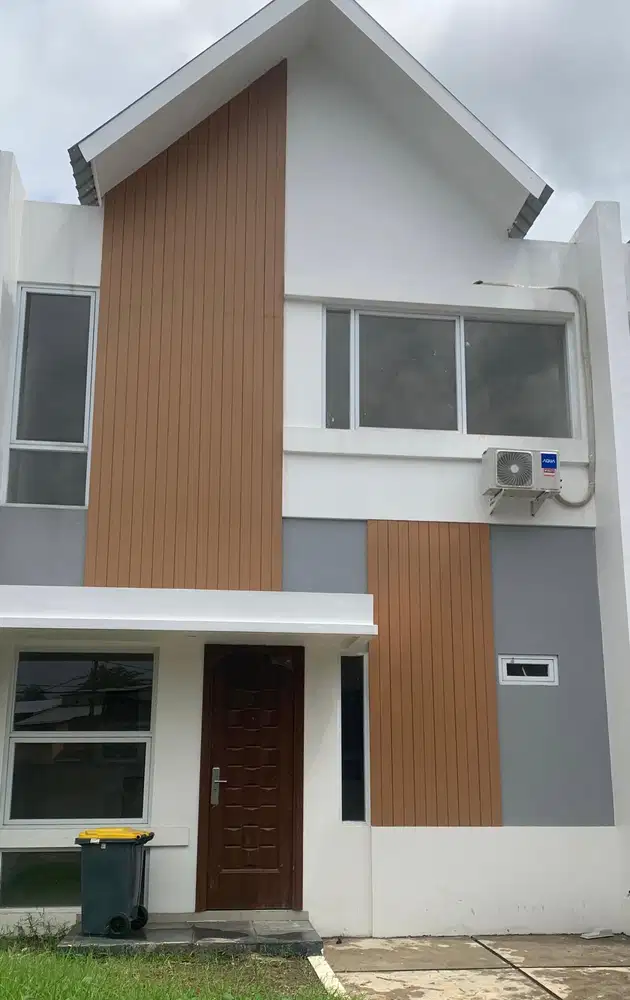 Dikontrakan Rumah Baru & Modern 2 Lantai, Lokasi Strategis di Makassar