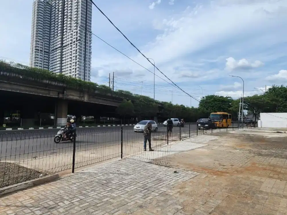 Gudang Stategis di Cengkareng Barat Hadap Jalan Raya Dekat West  Vista