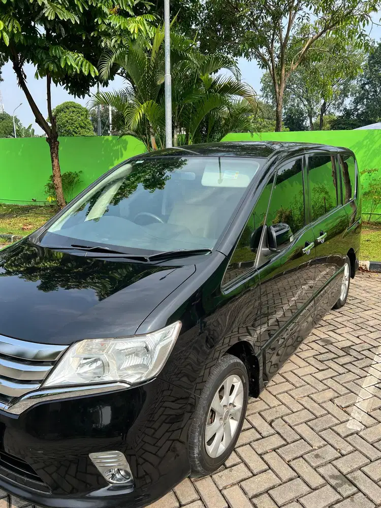 Nissan Serena 2014 Bensin