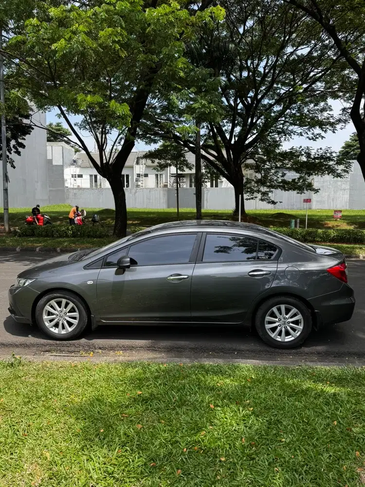 Honda Civic 2013 Bensin