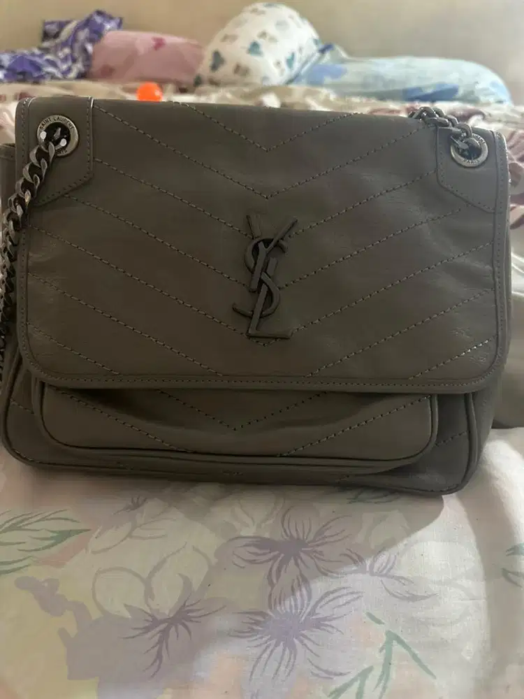 Ysl Niki Medium Gray