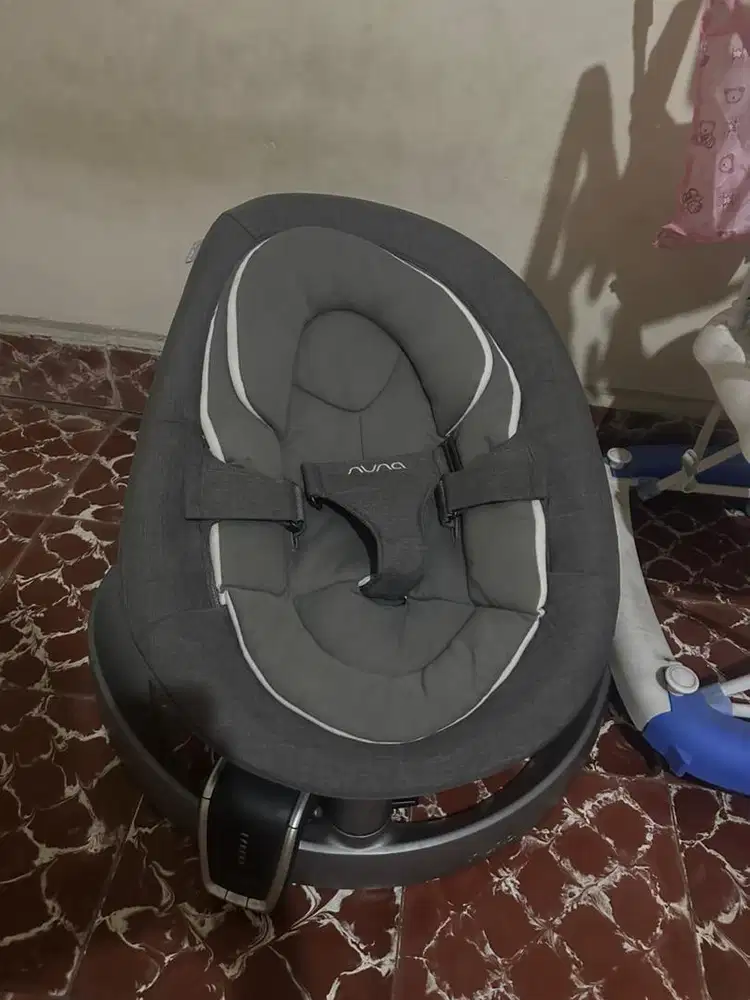 Bouncer Nuna Leaf Curv