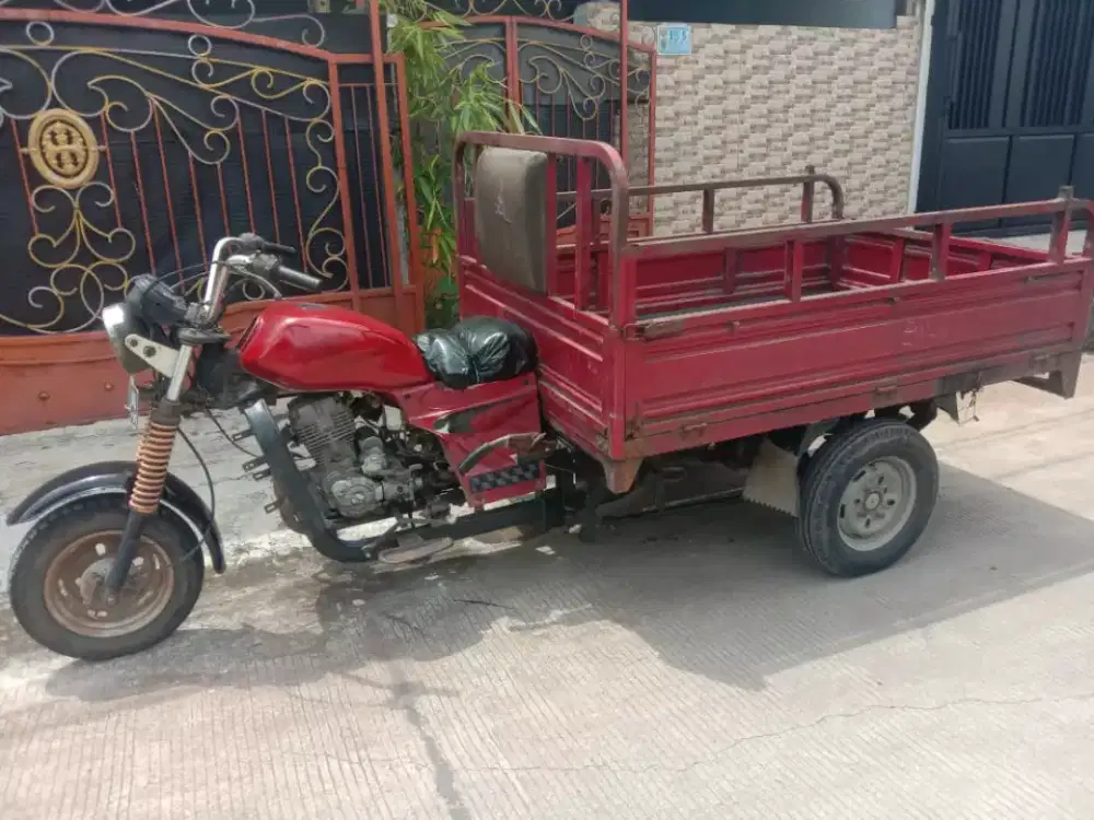 Motor Roda Tiga Long Tahun 2013