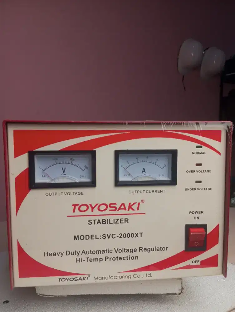 STABILIZER MERK TOYOSAKI 2000VA(Watt)
