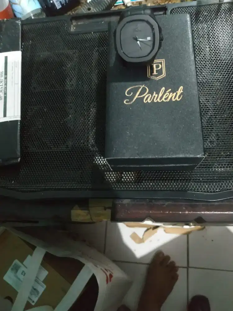 Jam tangan pria merk Parlent