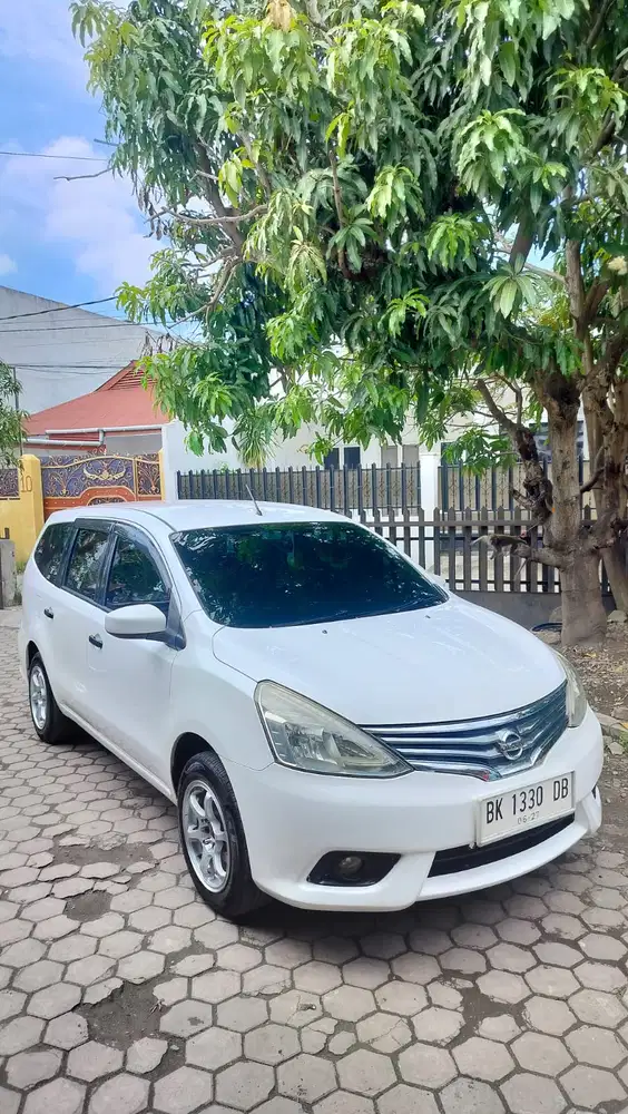 Nissan Grand livina 2017 Bensin