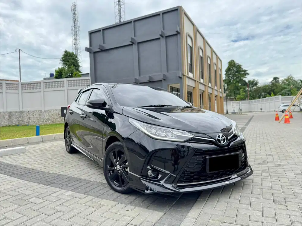 (KM 4 RIBU Perak) Toyota Yaris GR SPORT CVT Hitam 2022 LIKE NEW