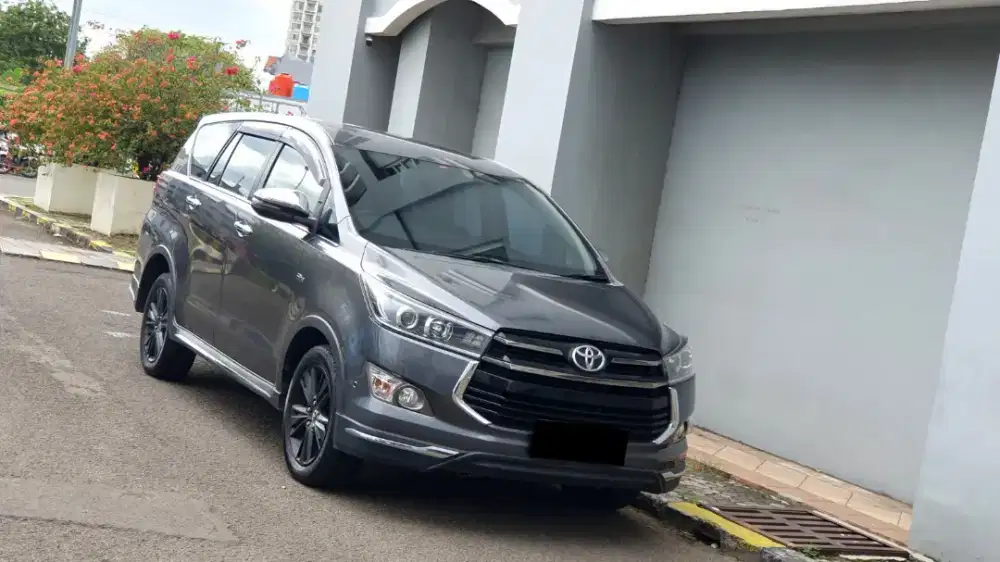 [ ANTIK LOW KM ] Toyota Kijang Innova Venturer 2.0 Bensin AT 2020/2021