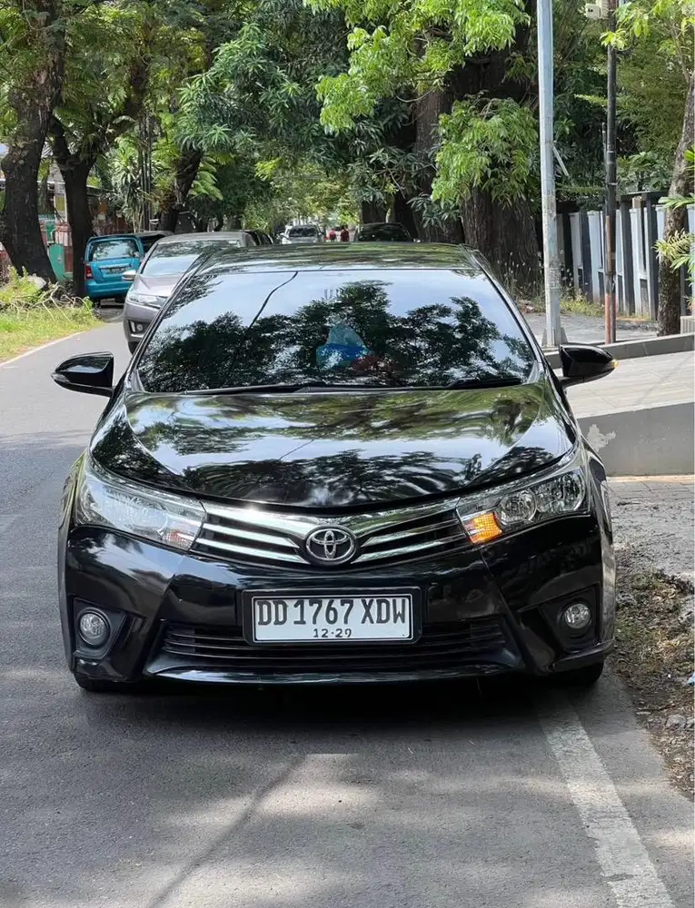Dijual Toyota Altis Manual 2014