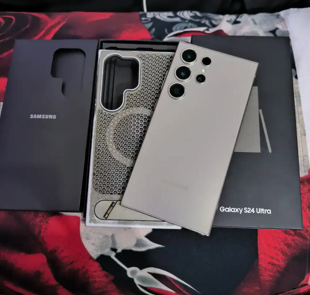 SAMSUNG S24 ULTRA RAM 12/1TB RESMI SEIN FULL ORI 
MULUS 99%