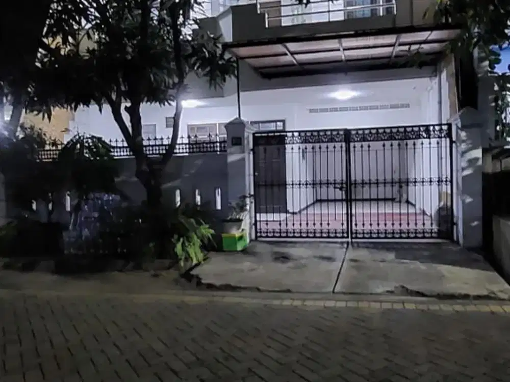 Rumah murah siap huni di Barata Jaya Surabaya