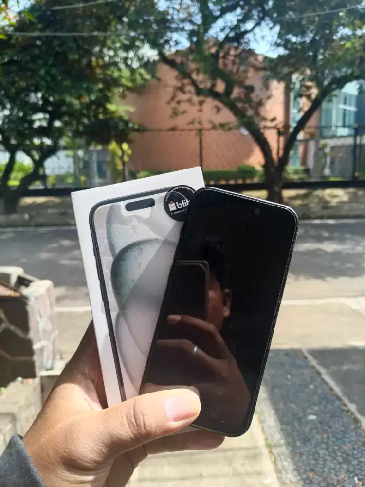 Iphone 15 128gb Resmi blibli (Garansi januari 2026)