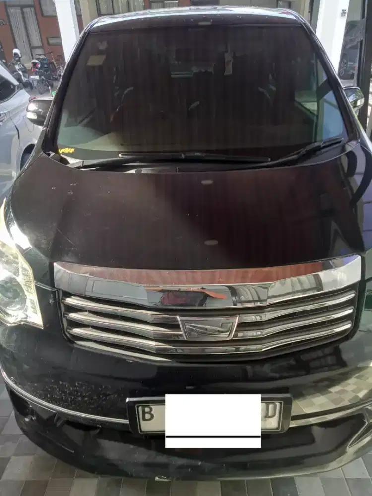 Toyota nav1 v 2.0 matic 2013