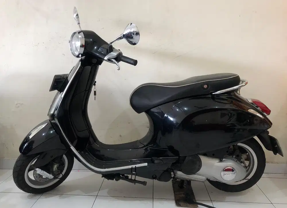 Vespa Primavera pmk.2016 black piano!!