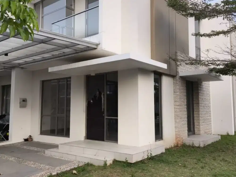 Disewa Rumah PIk2 ,3bedrooms  Ada AC