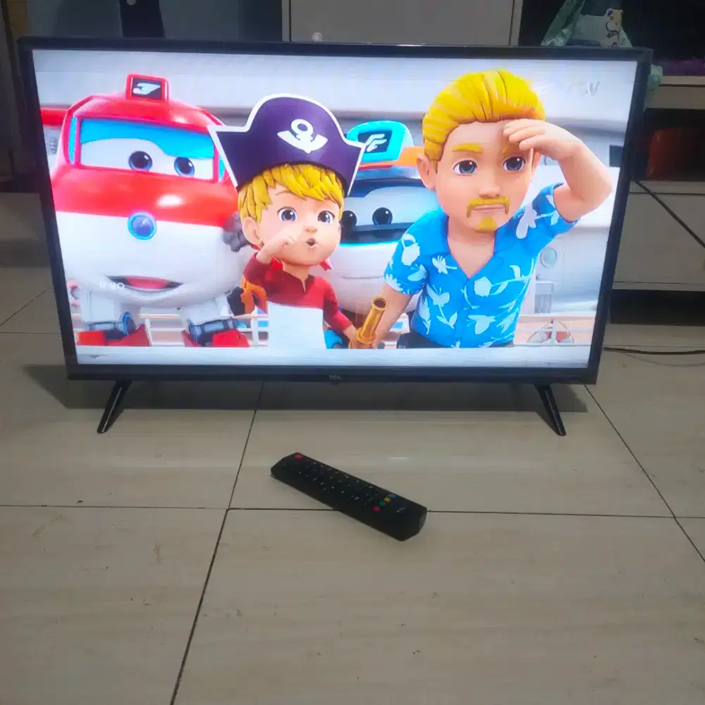 TV LED TCL 32 Inch Sudah Digital