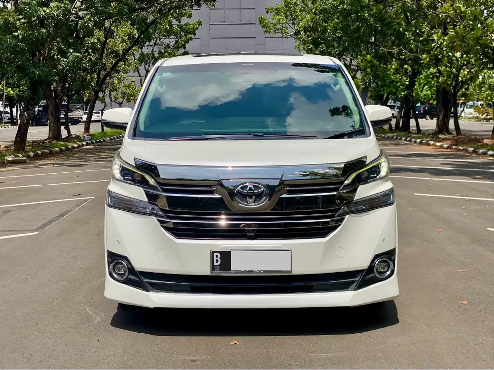 TOYOTA VELLFIRE G 2.5 AT PUTIH 2017