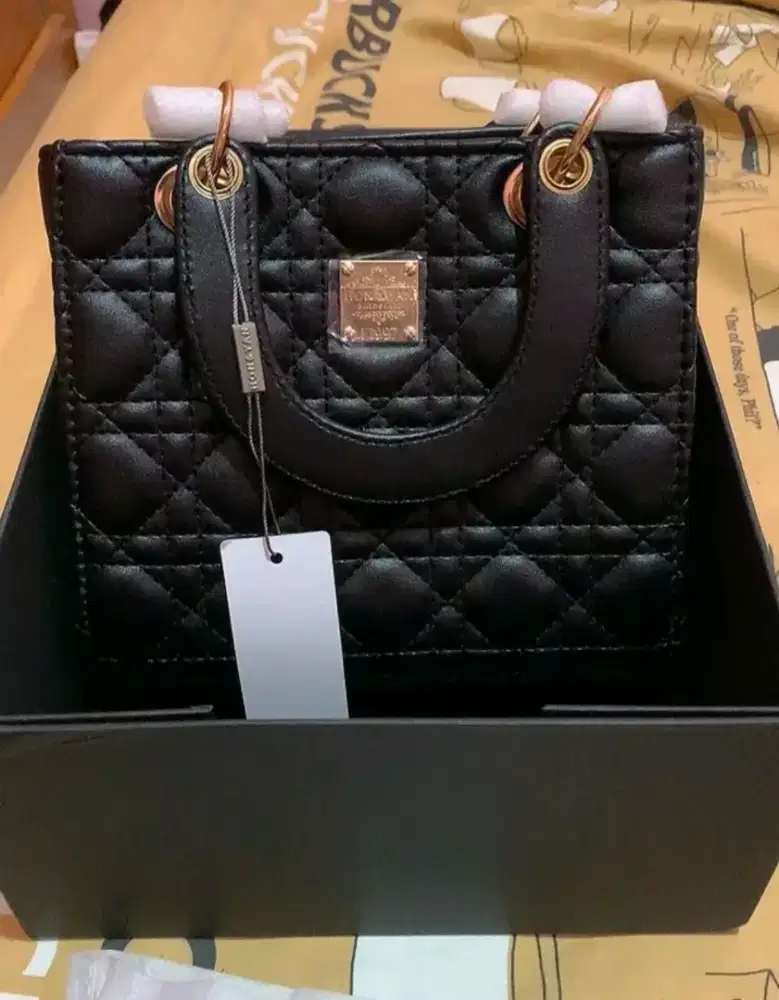 Tas wanita, handbag,ada tali panjang h&y