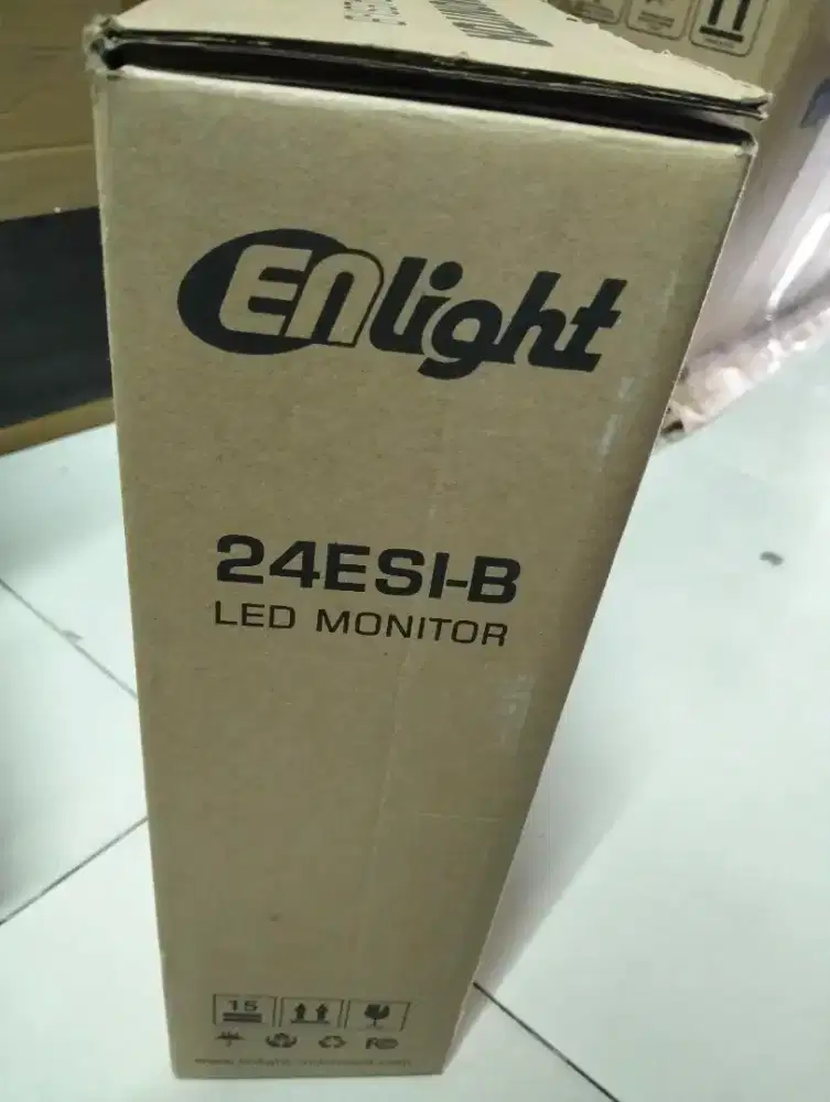 Lcd enlight 24 inch salah beli gress baru
