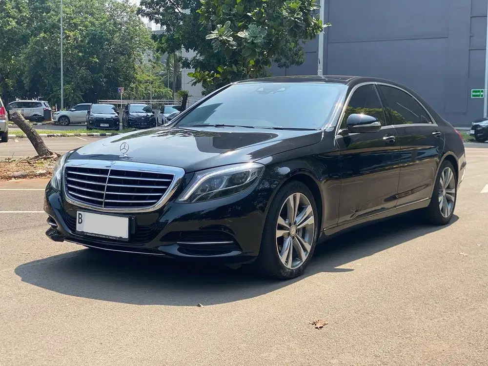 MERCEDES BENZ S400 L AT HITAM 2015