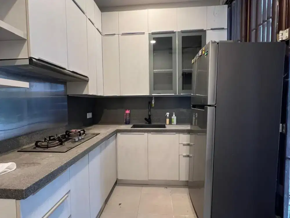 Rumah Bagus Semi Furnish Dekat Kawasan Bisnis, Pendidikan & Kuliner di The Mozia BSD City