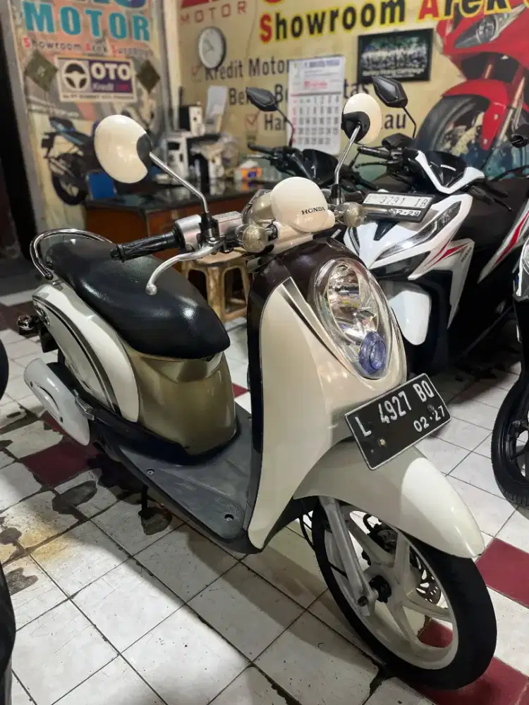 HONDA SCOOPY 2012 SAS MOTOR JL. BARATAJAYA 19 NO 5