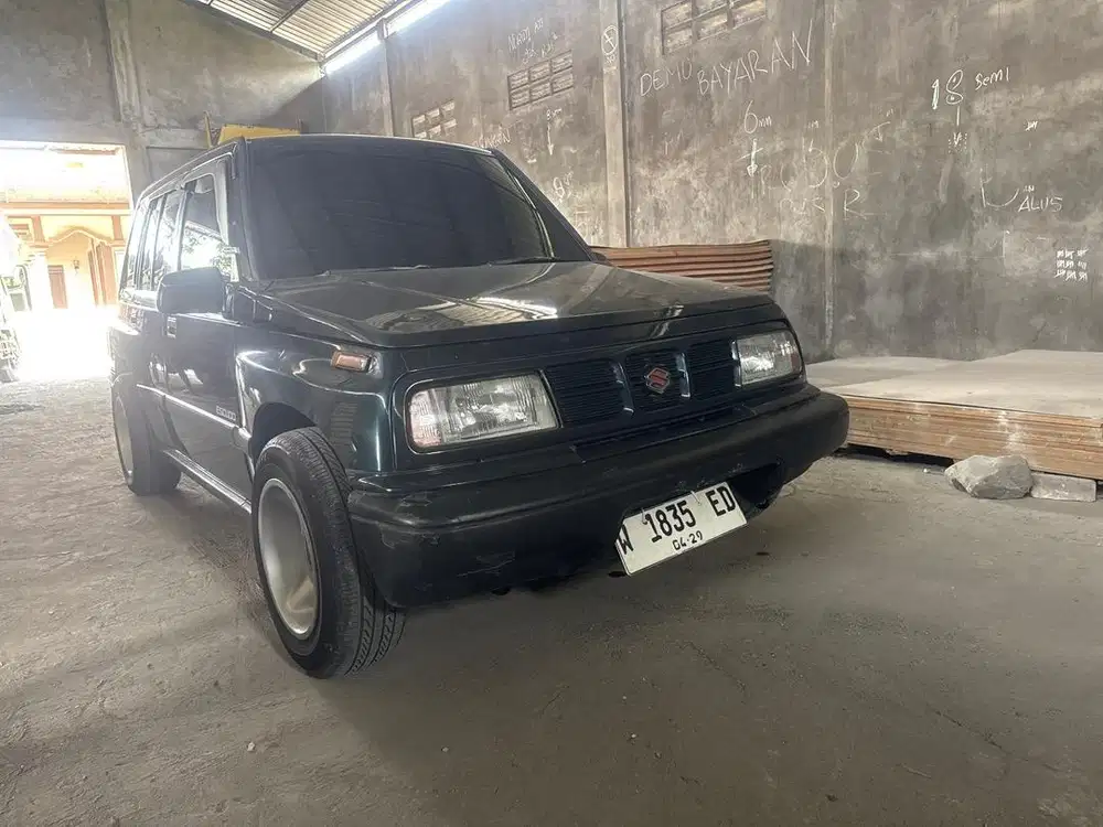 Suzuki escudo jlx