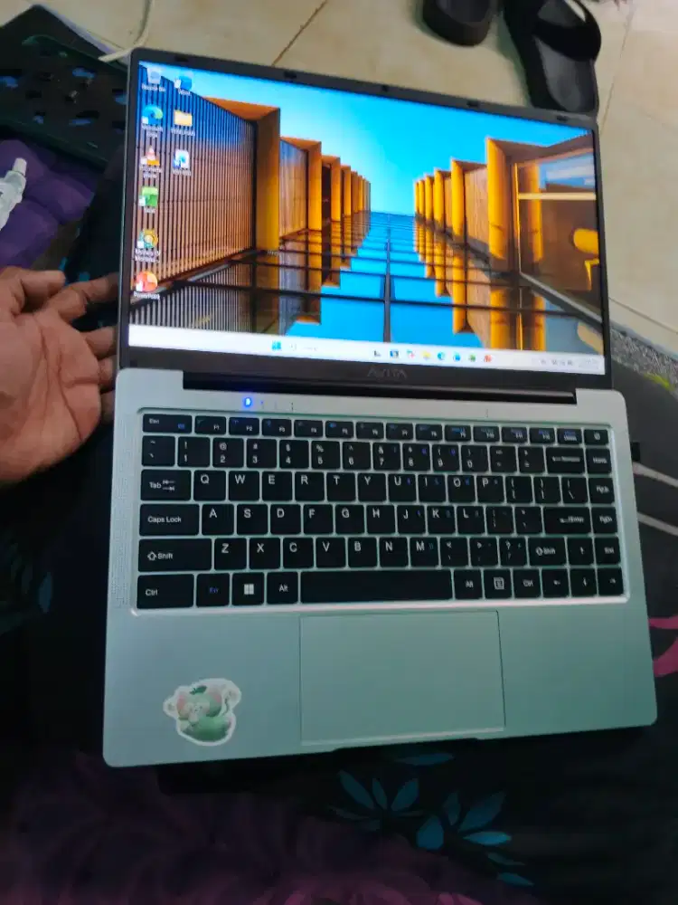 Jual cepat AVITA Satus S101