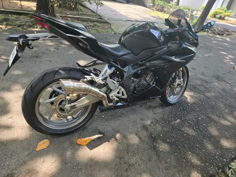 CBR 250 RR non abs