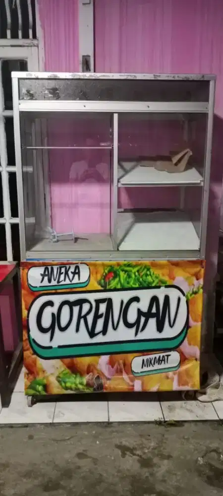 Etalase dagang grobak