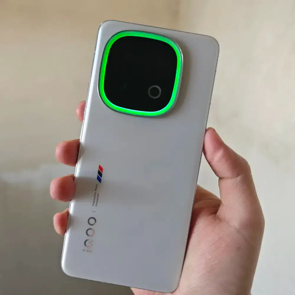 iQOO 13 Snapdragon 8 elite