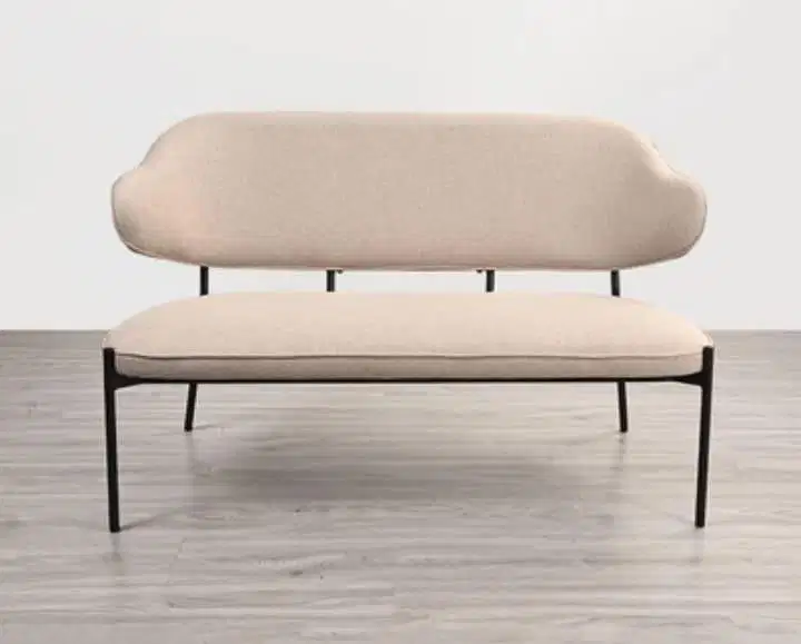 Sofa santai minimalis