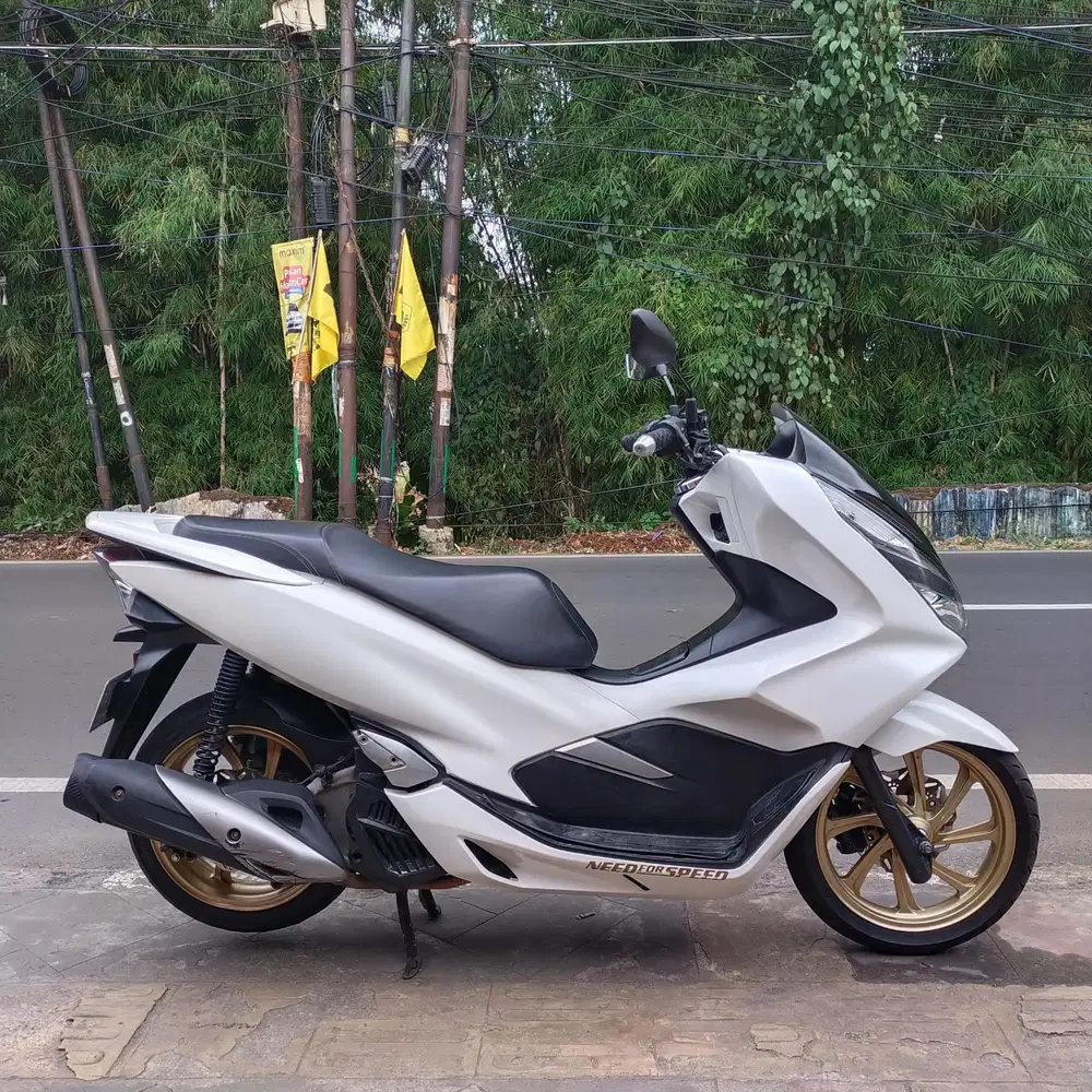 Honda PCX Non ABS 2019 Bagus lengkap
