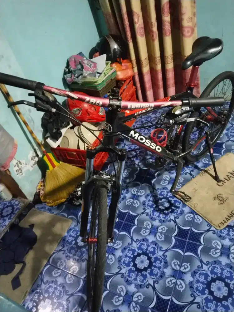 Sepeda merk mosso kondisi normal