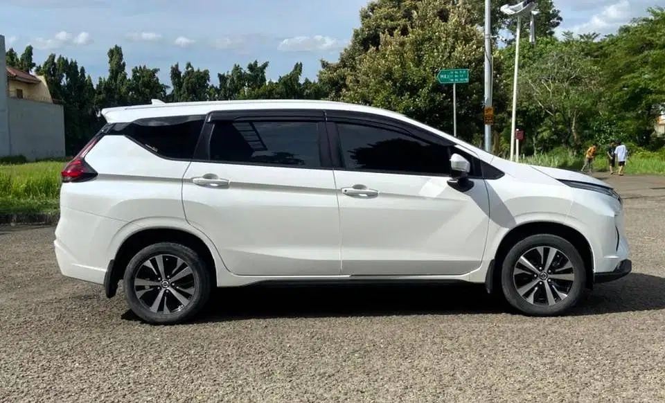 TDP 10 JUTA Kredit Nissan Livina VE 1.5 AT 2021 Putih BERGARANSI