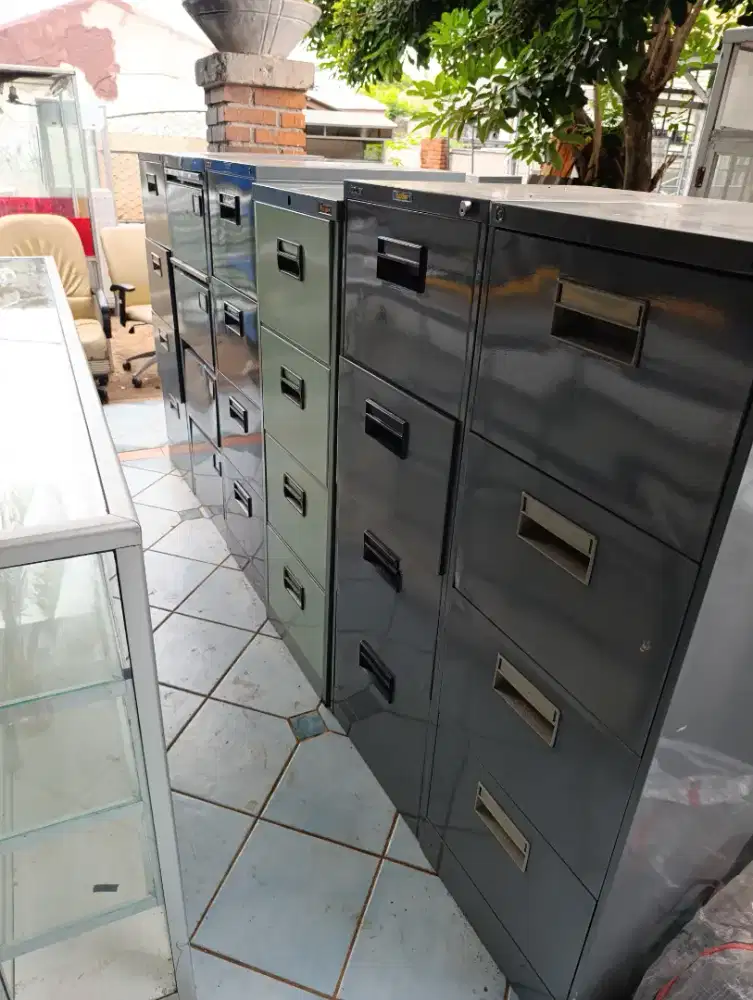 Jual Filing kabinet  , kondisi second, lok pamulang barat, Tangsel